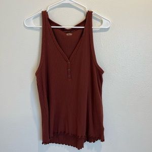 American Eagle top in burnt orange, size L
